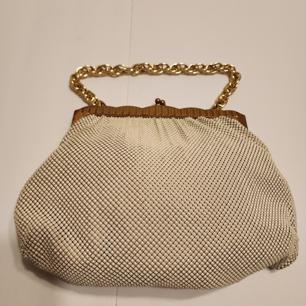 WHITING & DAVIS Mesh Purse/bag Vintage Collectible Antique Cream/Gold 2 Pockets